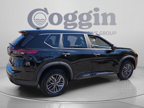 Super Black 2024 Nissan Rogue S