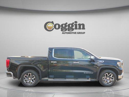 Onyx Black 2026 GMC Sierra 1500 SLT