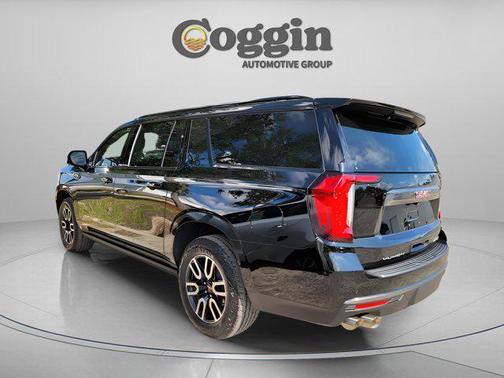 2024 GMC Yukon XL 4WD AT4