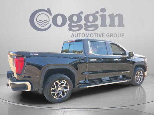 Onyx Black 2026 GMC Sierra 1500 SLT