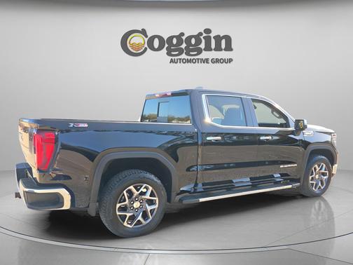 Onyx Black 2026 GMC Sierra 1500 SLT