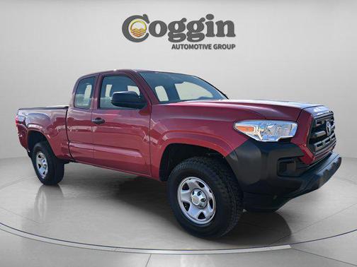2017 Toyota Tacoma SR