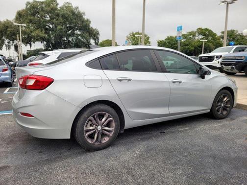 2019 Chevrolet Cruze LS