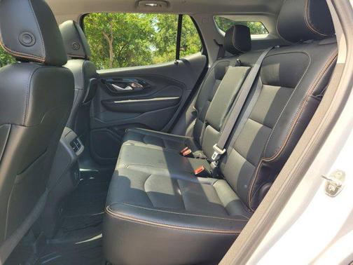 2022 GMC Terrain AWD AT4