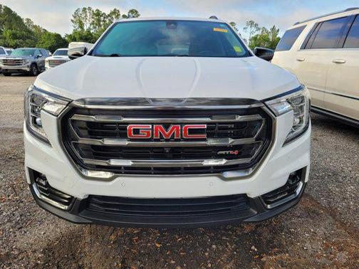 2022 GMC Terrain AWD AT4