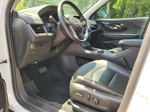 2022 GMC Terrain AWD AT4