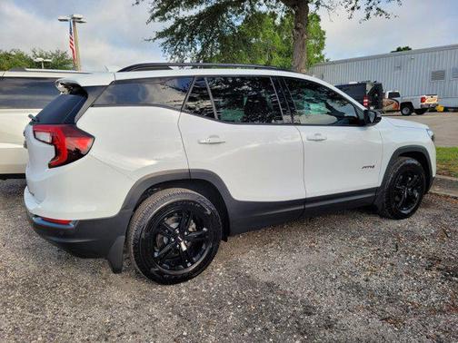 2022 GMC Terrain AWD AT4