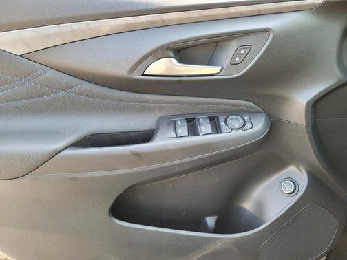 2025 Buick Envista Sport Touring FWD
