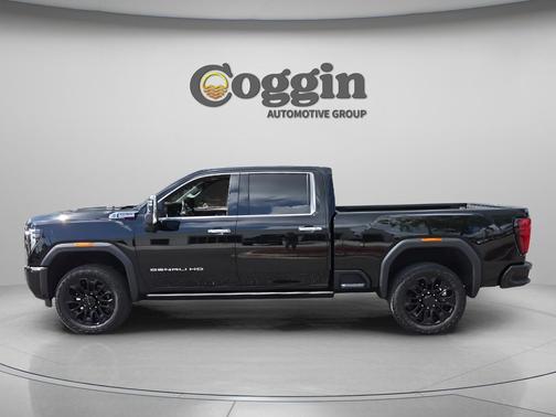 Onyx Black 2024 GMC Sierra 2500 Denali