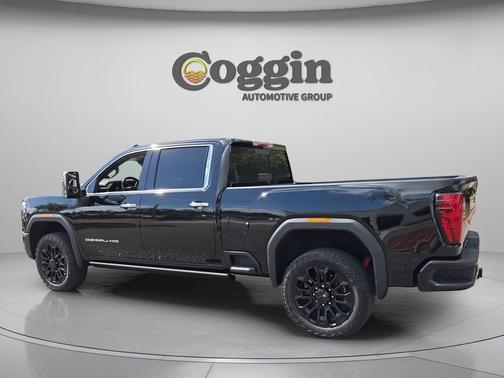 Onyx Black 2024 GMC Sierra 2500 Denali