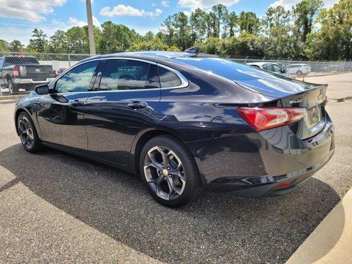 2022 Chevrolet Malibu FWD LT