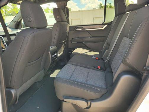 2026 GMC Acadia FWD Elevation