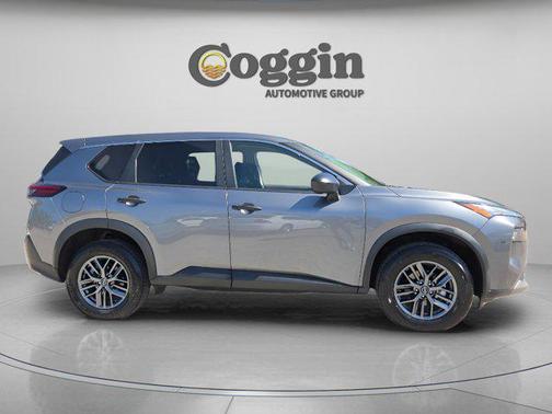 Gun Metallic 2023 Nissan Rogue S