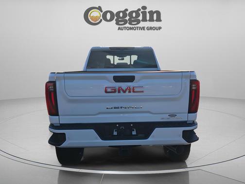 Glacier White Tricoat 2026 GMC Sierra 2500 Denali