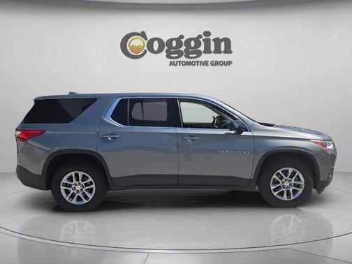 Satin Steel Metallic 2018 Chevrolet Traverse LS