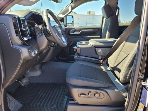 2026 GMC Sierra 2500 SLE