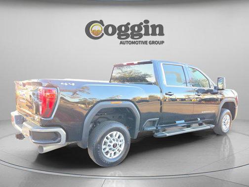 Onyx Black 2026 GMC Sierra 2500 SLE