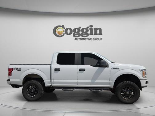Oxford White 2018 Ford F-150 XL