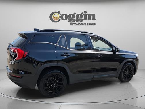 Ebony Twilight Metallic 2021 GMC Terrain SLE