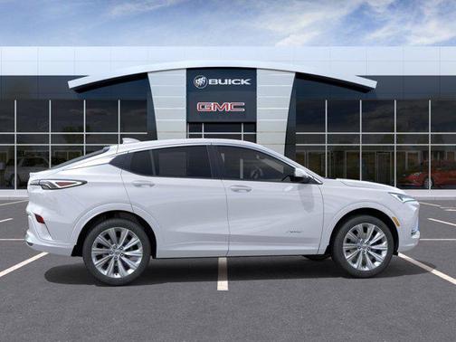 White Frost Tricoat 2026 Buick Envista Avenir FWD