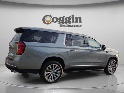 Sterling Metallic 2024 GMC Yukon XL Denali