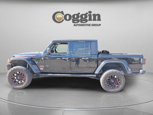 Black Clearcoat 2020 Jeep Gladiator Rubicon