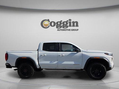 Summit White 2026 GMC Canyon Elevation