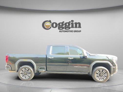 Onyx Black 2024 GMC Sierra 2500 Denali Ultimate