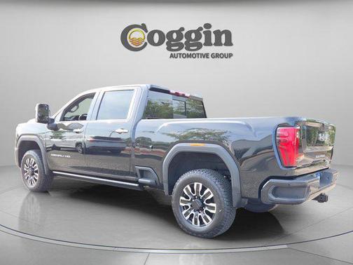 Onyx Black 2024 GMC Sierra 2500 Denali Ultimate