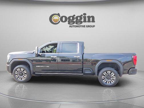 Onyx Black 2024 GMC Sierra 2500 Denali Ultimate