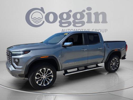 Sterling Metallic 2023 GMC Canyon Denali