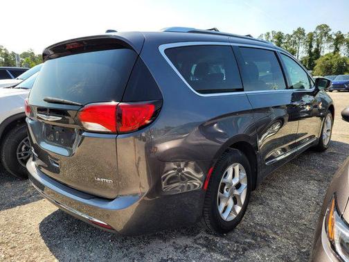 2019 Chrysler Pacifica Limited