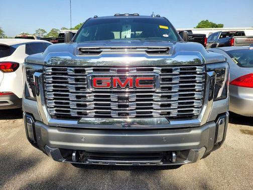2024 GMC Sierra 2500 Denali