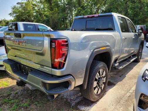 2024 GMC Sierra 2500 Denali
