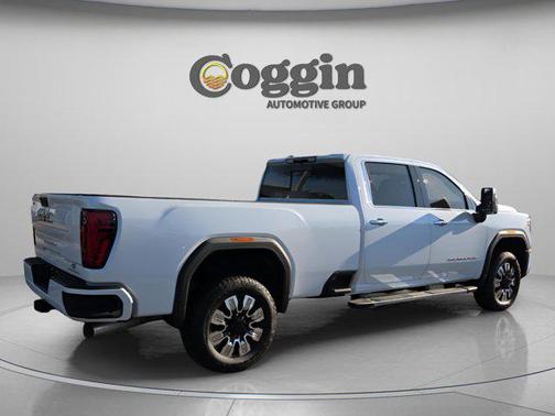 Glacier White Tricoat 2026 GMC Sierra 3500 Denali