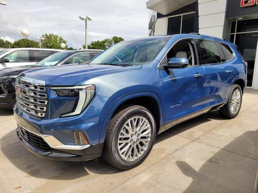 2024 GMC Acadia Denali