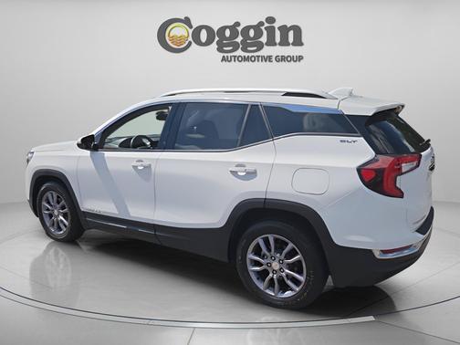 Summit White 2023 GMC Terrain SLT