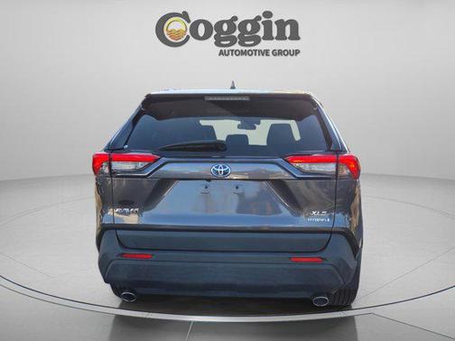 2023 Toyota RAV4 Hybrid XLE Premium