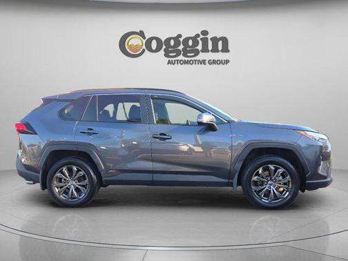 2023 Toyota RAV4 Hybrid XLE Premium