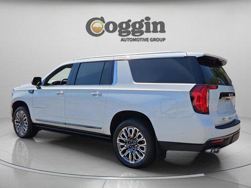 White Frost Tricoat 2023 GMC Yukon XL Denali Ultimate