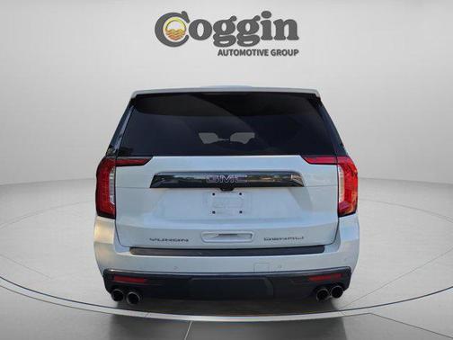 White Frost Tricoat 2023 GMC Yukon XL Denali Ultimate