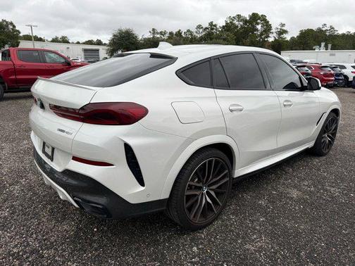 2021 BMW X6 sDrive40i