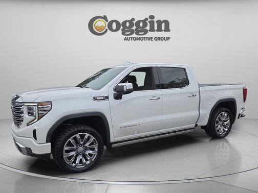 White Frost Tricoat 2023 GMC Sierra 1500 Denali