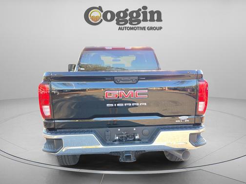 Onyx Black 2026 GMC Sierra 2500 SLE