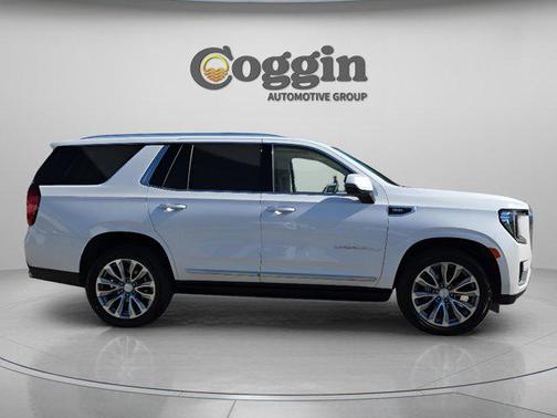 White Frost Tricoat 2021 GMC Yukon Denali