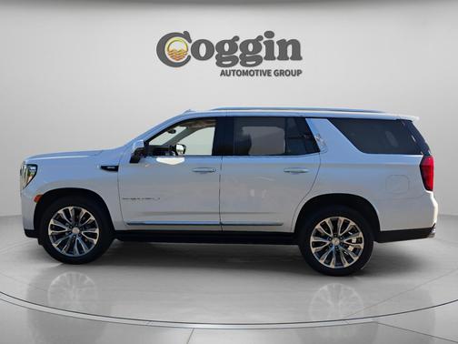 White Frost Tricoat 2021 GMC Yukon Denali