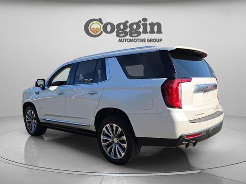 White Frost Tricoat 2021 GMC Yukon Denali