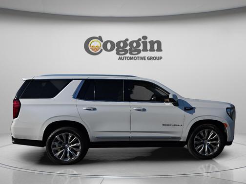 White Frost Tricoat 2021 GMC Yukon Denali