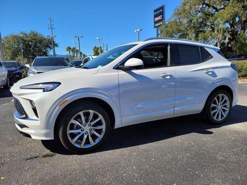 2024 Buick Encore GX Avenir
