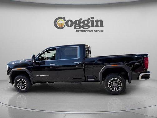 2026 GMC Sierra 3500 SLT